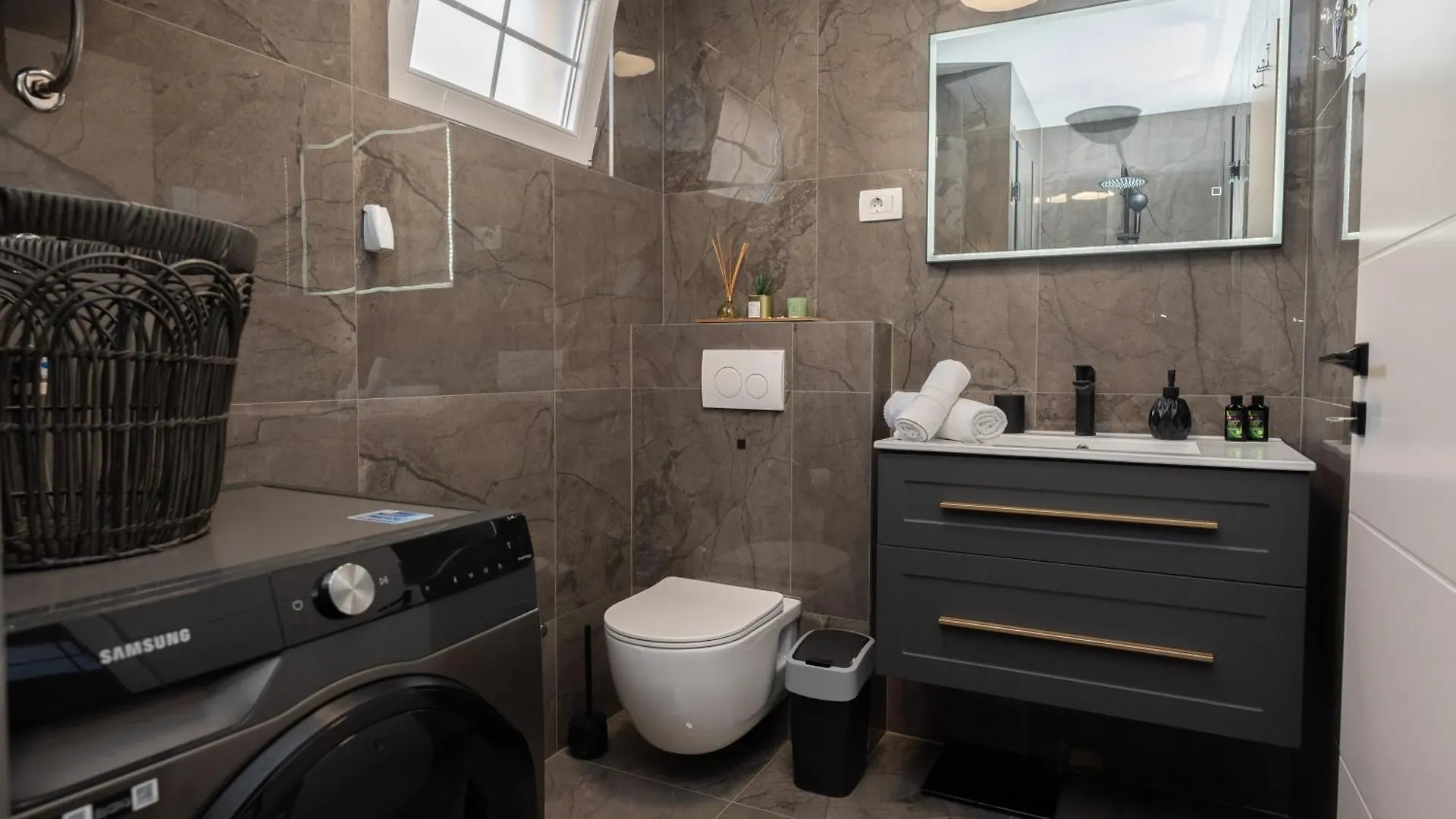 Apartment Mm Sukosan